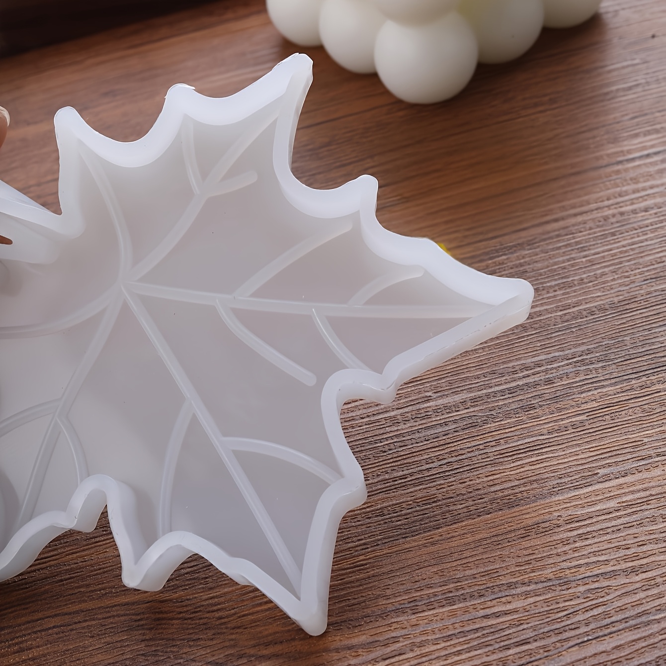 1PC 단풍잎 모양의 실리콘 몰드, DIY 비누, 양초 - Candle Supplies Free Shipping 리뷰 및 가격